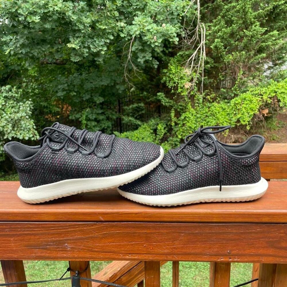 Womens 10 Adidas Black knit running Sneakers